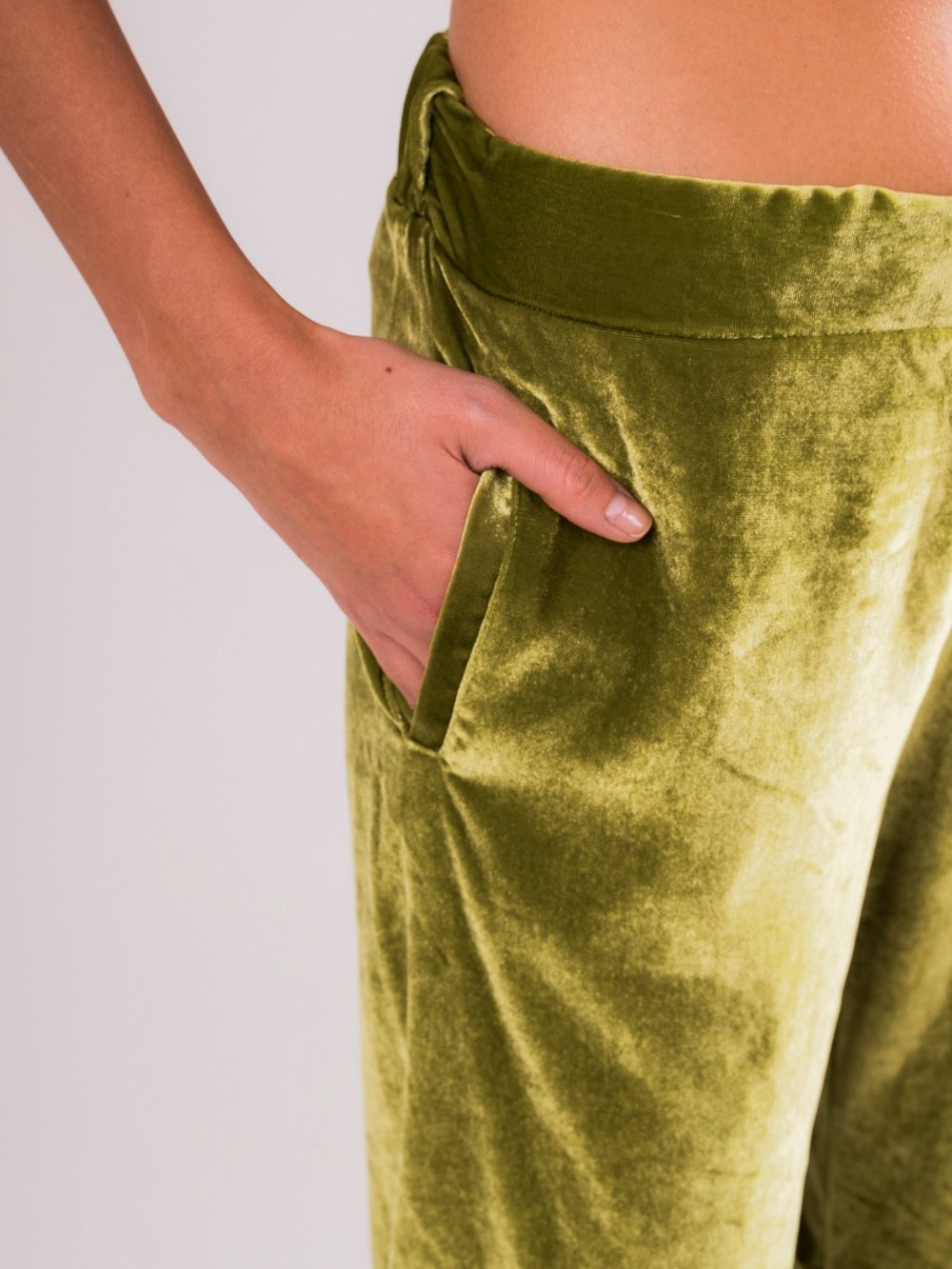 Pantalone in Velluto di Seta Verde - Carami - Caramì Lingerie & Activewear Made in Italy